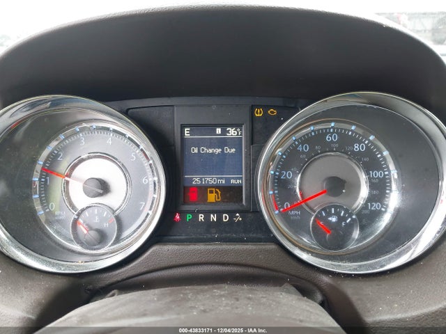 2014 Chrysler Town & Country Touring მანქანა იყიდება აუქციონზე, vin: 2C4RC1BG7ER158508, აუქციონის ნომერი: 43833171