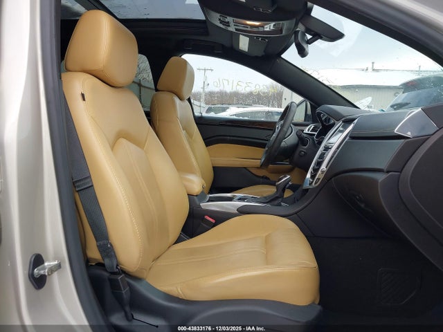 2014 CADILLAC SRX 3GYFNEE34ES631159 Photo 4