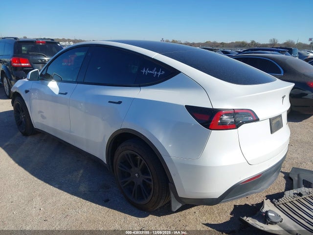 2022 TESLA MODEL Y 7SAYGAEE2NF432285 Photo 2