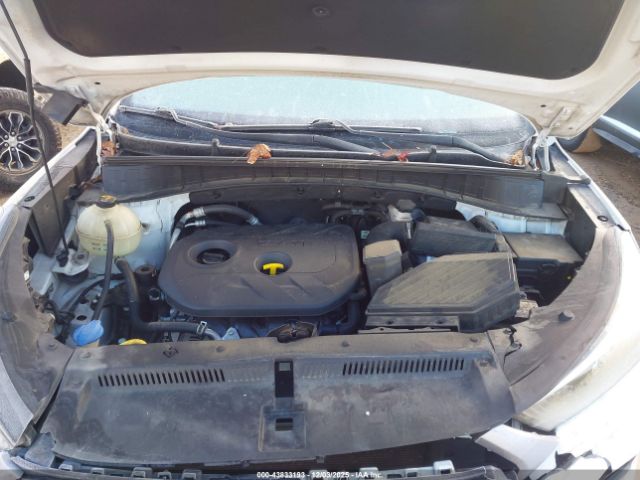 2017 HYUNDAI TUCSON KM8J33A44HU267737 Photo 9