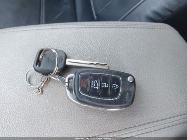 2017 HYUNDAI TUCSON KM8J33A44HU267737 Photo 10