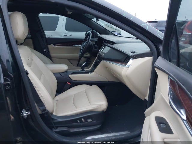 Продажа на аукционе авто 2018 Cadillac Xt5 Premium Luxury, vin: 1GYKNERS4JZ197337, номер лота: 43833223
