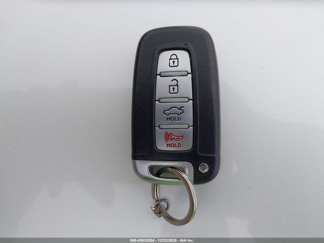 Продажа на аукционе авто 2015 Hyundai Sonata Hybrid, vin: KMHEC4A43FA135378, номер лота: 43833254