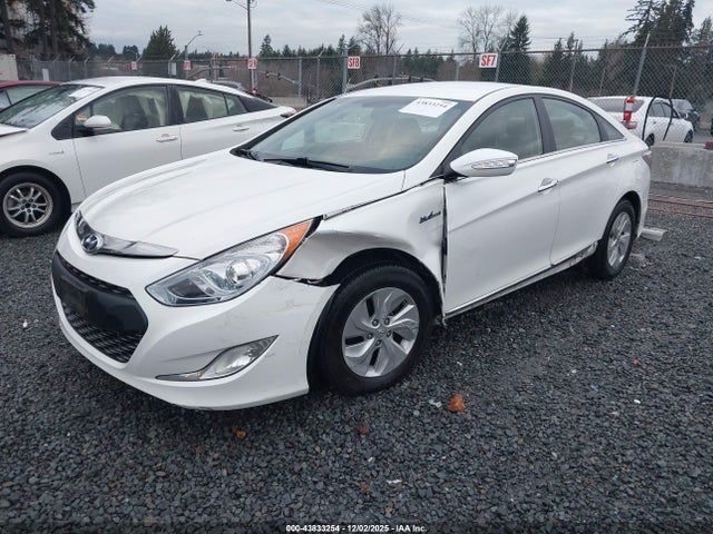 Продажа на аукционе авто 2015 Hyundai Sonata Hybrid, vin: KMHEC4A43FA135378, номер лота: 43833254