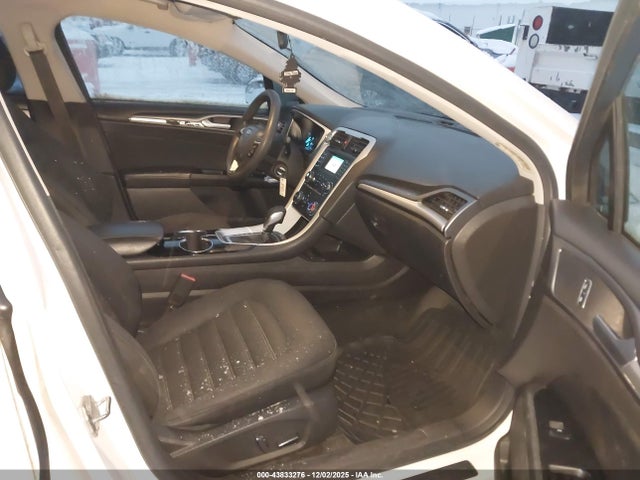 43833276 :رقم المزاد ، 1FA6P0H70F5100625 vin ، 2015 Ford Fusion Se مزاد بيع