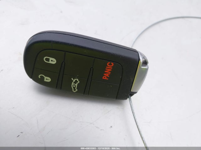 Продажа на аукционе авто 2023 Dodge Challenger Sxt, vin: 2C3CDZAG2PH574014, номер лота: 43833303