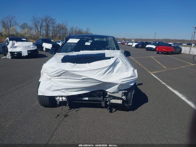 Продаж на аукціоні авто 2023 Tesla Model Y Awd/long Range Dual Motor All-wheel Drive, vin: 7SAYGAEE7PF800835, номер лоту: 43833414