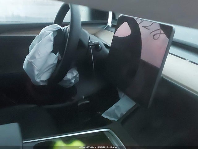 Продаж на аукціоні авто 2023 Tesla Model Y Awd/long Range Dual Motor All-wheel Drive, vin: 7SAYGAEE7PF800835, номер лоту: 43833414
