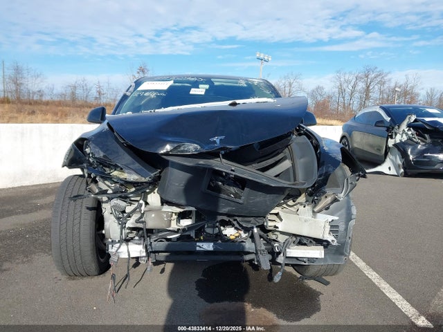 Продаж на аукціоні авто 2023 Tesla Model Y Awd/long Range Dual Motor All-wheel Drive, vin: 7SAYGAEE7PF800835, номер лоту: 43833414