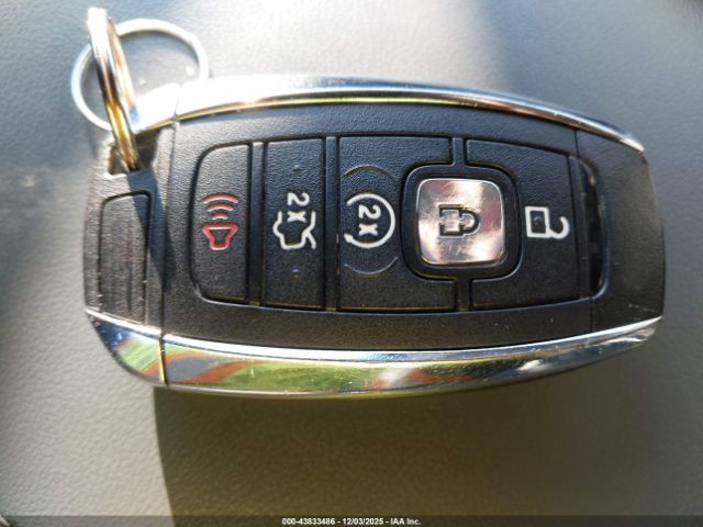 2019 LINCOLN NAUTILUS 2LMPJ6LP6KBL14647 Photo 10