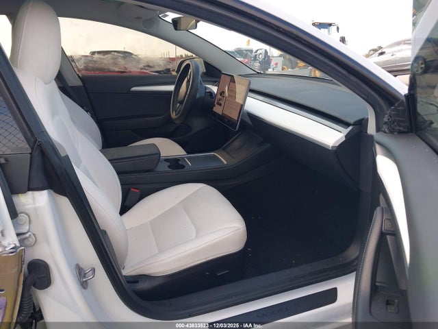 2023 TESLA MODEL 3 5YJ3E1EA6PF417267 Photo 4