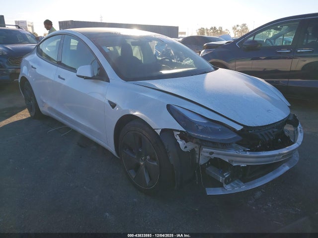 2022 TESLA MODEL 3 5YJ3E1EB2NF130935 Photo 0