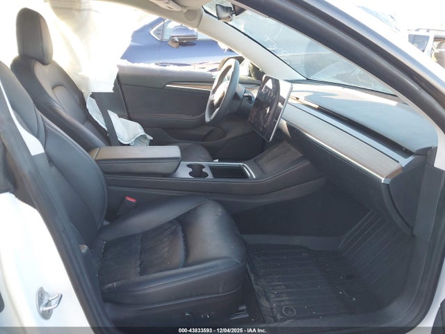 2022 TESLA MODEL 3 5YJ3E1EB2NF130935 Photo 4