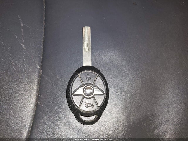 2008 MINI COOPER S WMWRH33548TU80916 Photo 10