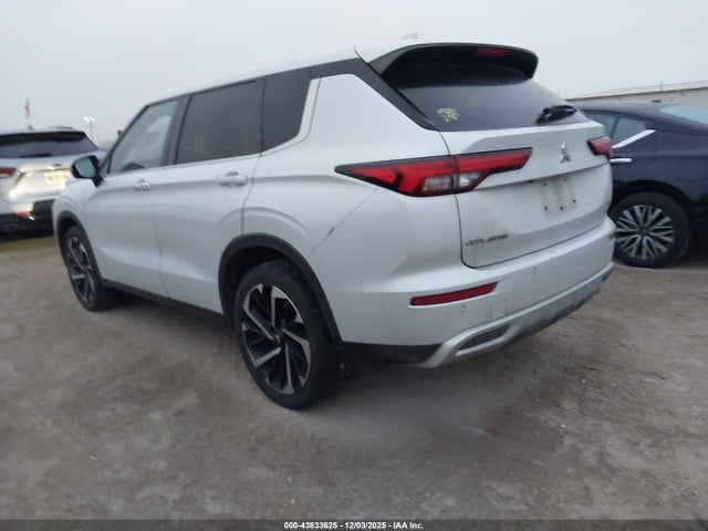 2022 MITSUBISHI OUTLANDER JA4J3UA80NZ067878 Photo 2