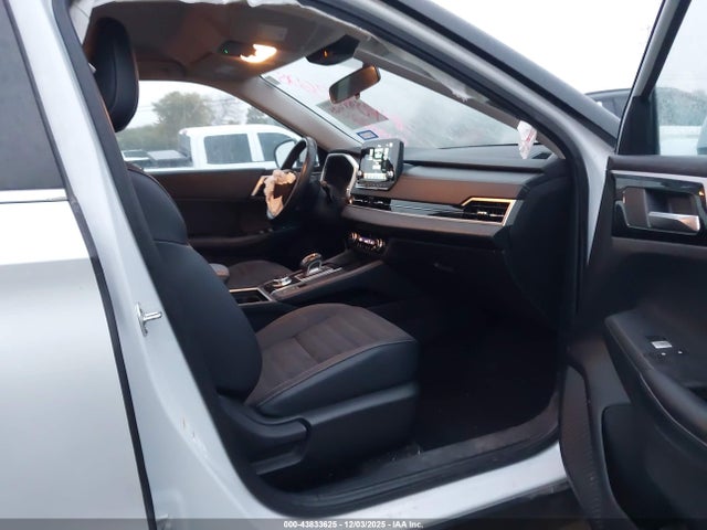 2022 MITSUBISHI OUTLANDER JA4J3UA80NZ067878 Photo 4