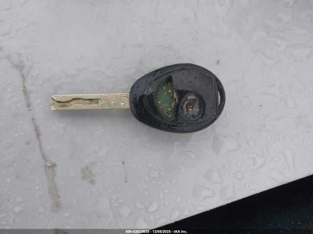 2003 MINI COOPER S WMWRE33423TD59989 Photo 10