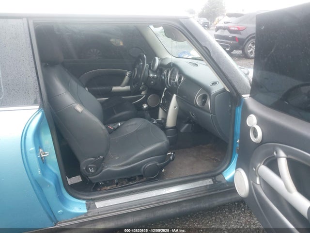 2003 MINI COOPER S WMWRE33423TD59989 Photo 4