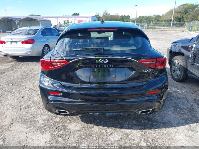Продаж на аукціоні авто 2018 Infiniti Qx30 Luxury, vin: SJKCH5CPXJA056337, номер лоту: 43833644