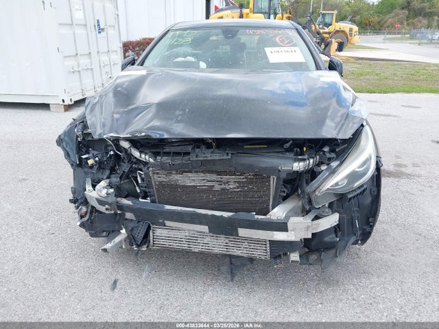 Продаж на аукціоні авто 2018 Infiniti Qx30 Luxury, vin: SJKCH5CPXJA056337, номер лоту: 43833644
