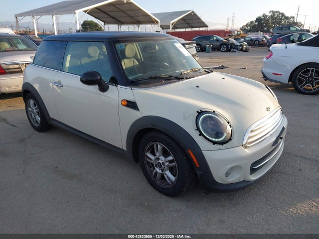2013 MINI HARDTOP WMWSU3C59DT683811 Photo 0