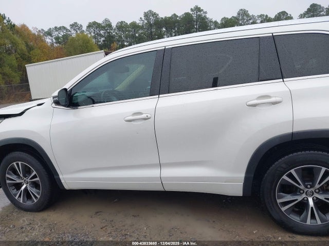 5TDKKRFH2GS159887 Toyota Highlander Xle V6
