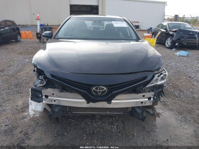 4T1B11HKXJU020571 Toyota CAMRY SE