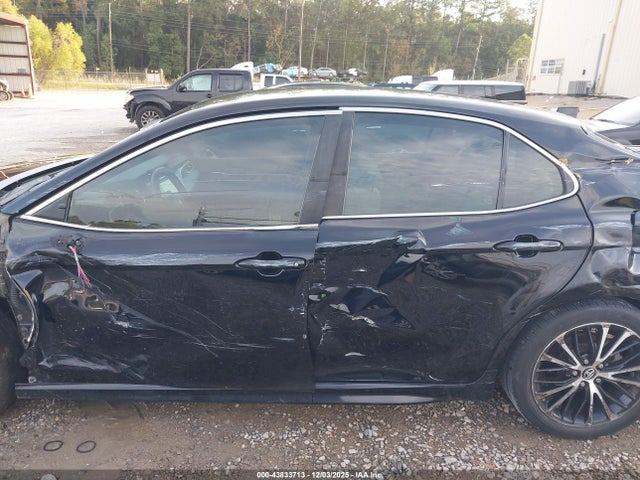 4T1B11HKXJU020571 Toyota CAMRY SE