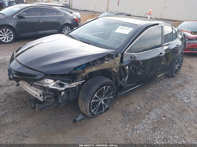 4T1B11HKXJU020571 Toyota CAMRY SE