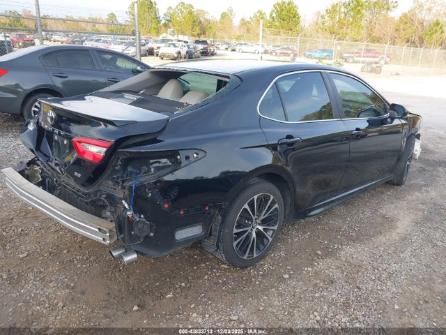 4T1B11HKXJU020571 Toyota CAMRY SE