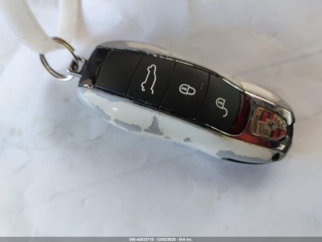 2016 PORSCHE CAYENNE WP1AA2A27GLA11002 Photo 10