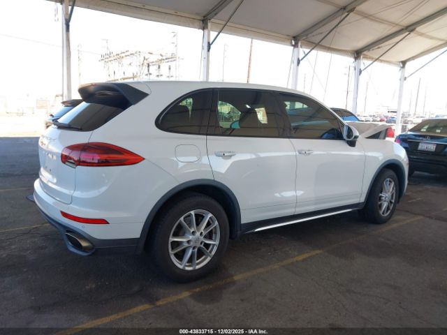 2016 PORSCHE CAYENNE WP1AA2A27GLA11002 Photo 3