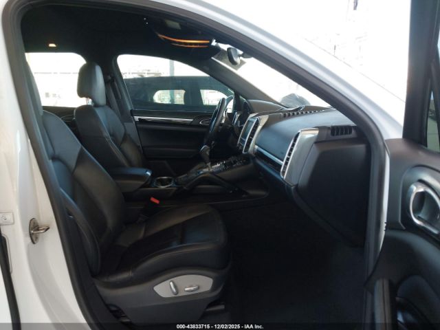 2016 PORSCHE CAYENNE WP1AA2A27GLA11002 Photo 4