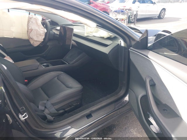 2025 TESLA MODEL 3 5YJ3E1EA6SF995328 Photo 4