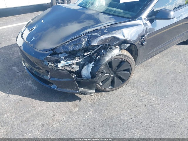 2025 TESLA MODEL 3 5YJ3E1EA6SF995328 Photo 5