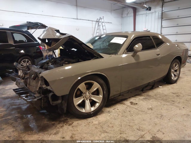 Продаж на аукціоні авто 2019 Dodge Challenger Sxt, vin: 2C3CDZAG5KH560732, номер лоту: 43833826