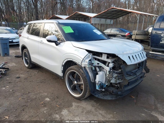 2022 MITSUBISHI OUTLANDER JA4J4UA89NZ052390 Photo 0