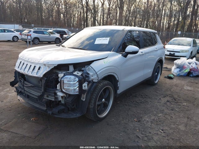 2022 MITSUBISHI OUTLANDER JA4J4UA89NZ052390 Photo 1