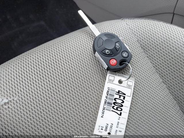 43833883 :رقم المزاد ، 1FADP3F29EL262974 vin ، 2014 Ford Focus Se مزاد بيع