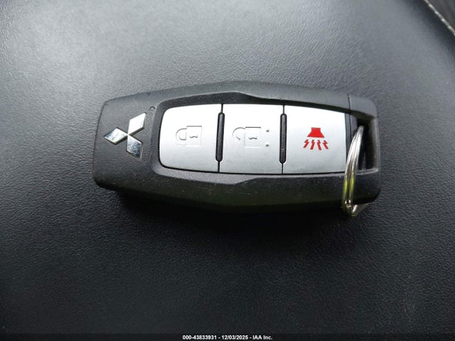 2022 MITSUBISHI OUTLANDER JA4J4TA80NZ062171 Photo 10