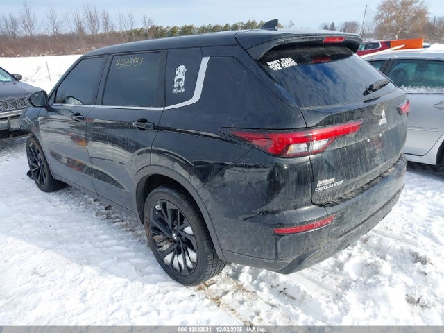 2022 MITSUBISHI OUTLANDER JA4J4TA80NZ062171 Photo 2