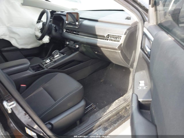 2022 MITSUBISHI OUTLANDER JA4J4TA80NZ062171 Photo 4