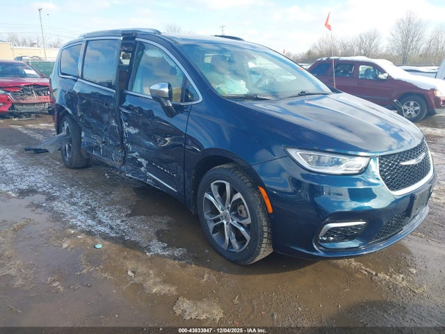 Продаж на аукціоні авто 2023 Chrysler Pacifica Pinnacle Awd, vin: 2C4RC3PG1PR555011, номер лоту: 43833947