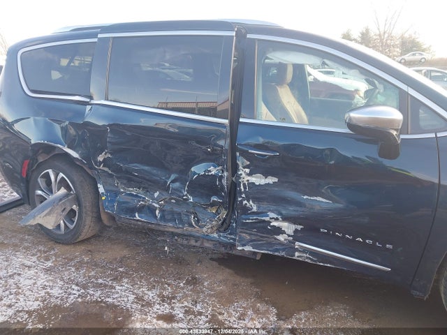 Aukcja sprzedaży 2023 Chrysler Pacifica Pinnacle Awd, vin: 2C4RC3PG1PR555011, numer aukcji: 43833947