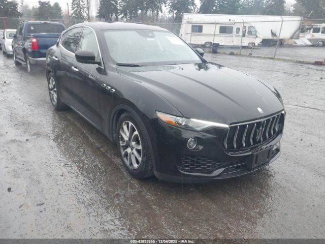 2017 MASERATI LEVANTE ZN661XUA7HX234463