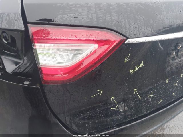 2017 MASERATI LEVANTE ZN661XUA7HX234463 Photo 9