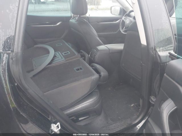 2017 MASERATI LEVANTE ZN661XUA7HX234463 Photo 7