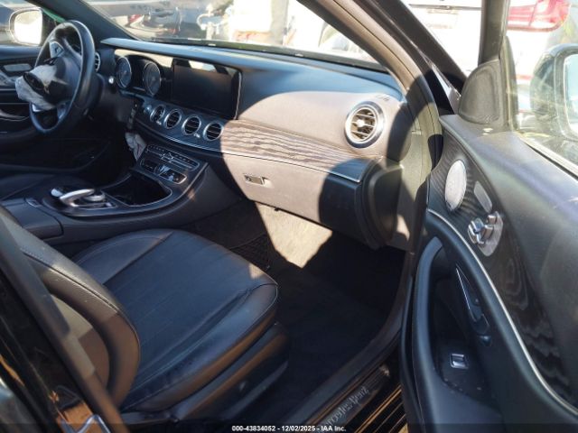 2018 MERCEDES-BENZ E 300 WDDZF4JB7JA393882 Photo 4