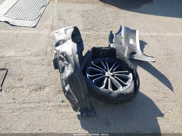 5YFBURHE6GP549011 Toyota Corolla S Plus