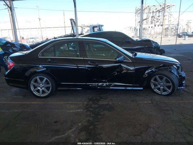 WDDGF4HB2EG252170 Mercedes-Benz C 250 Sport